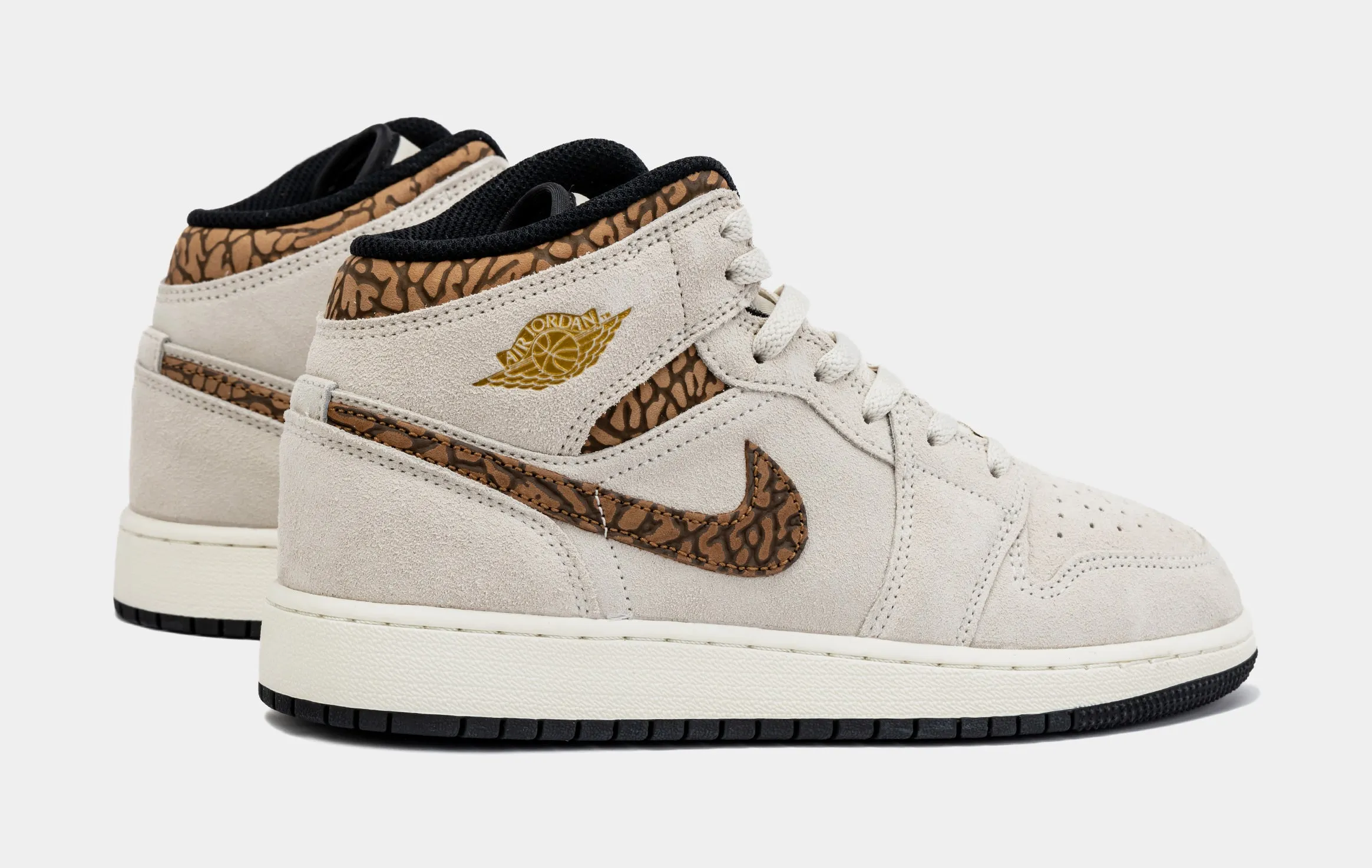 Air Jordan 1 Retro Mid SE Brown Elephant Grade School Lifestyle Shoes (Light Orewood Brown/Metallic Gold)