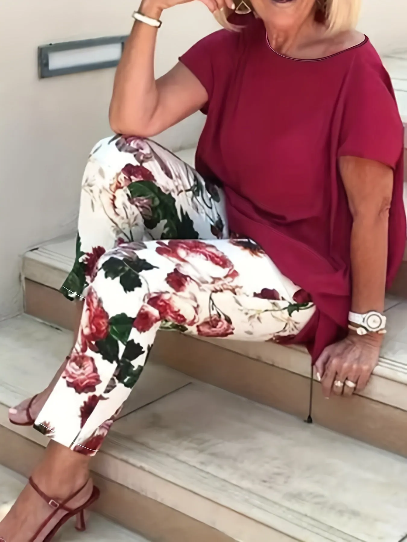 Curve Harmony Plus Size Two-Piece Set - Solid Short Sleeve Round Neck Top & Floral Print Pants Ensemble for Women