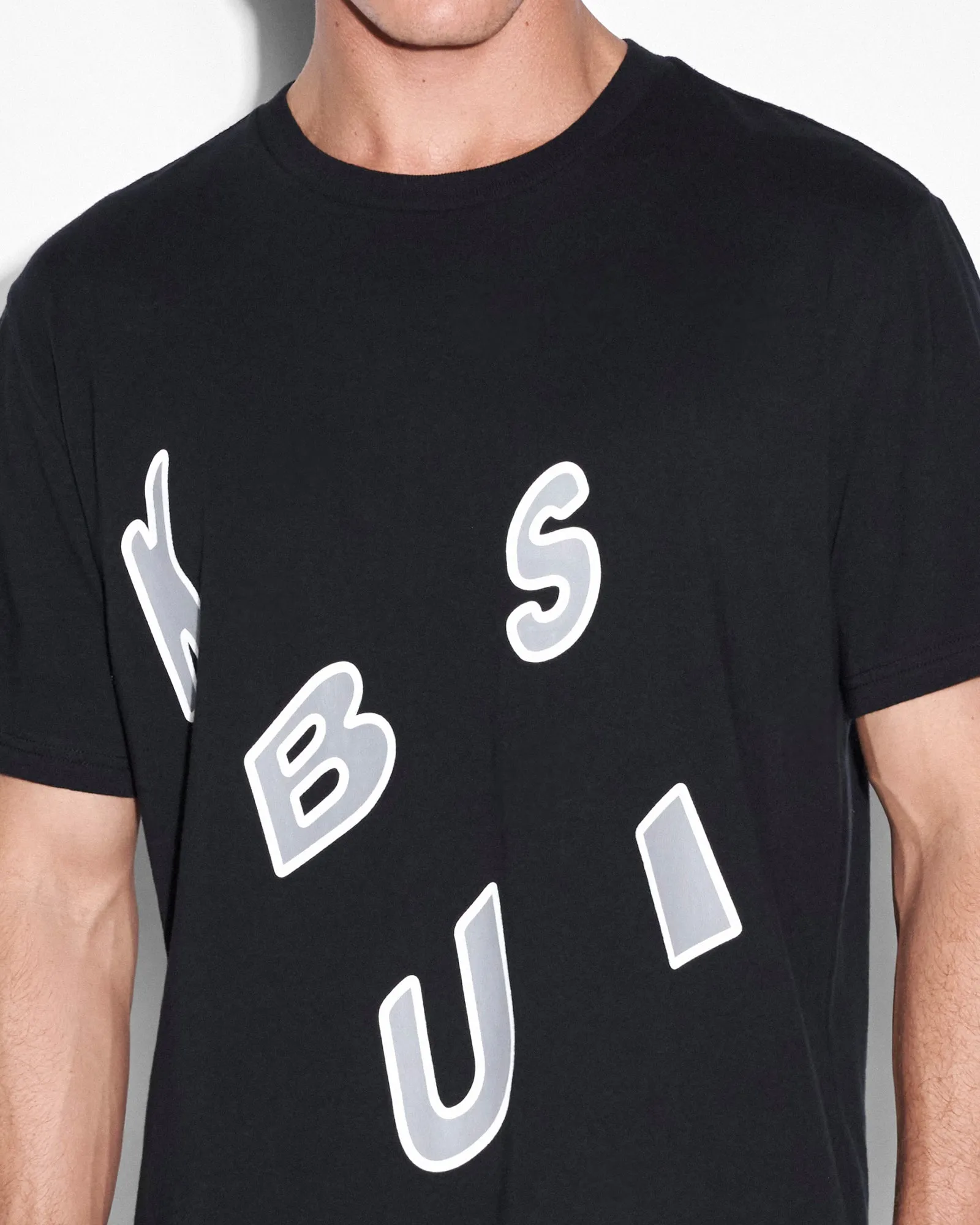 LETTERS KASH SS TEE JET BLACK