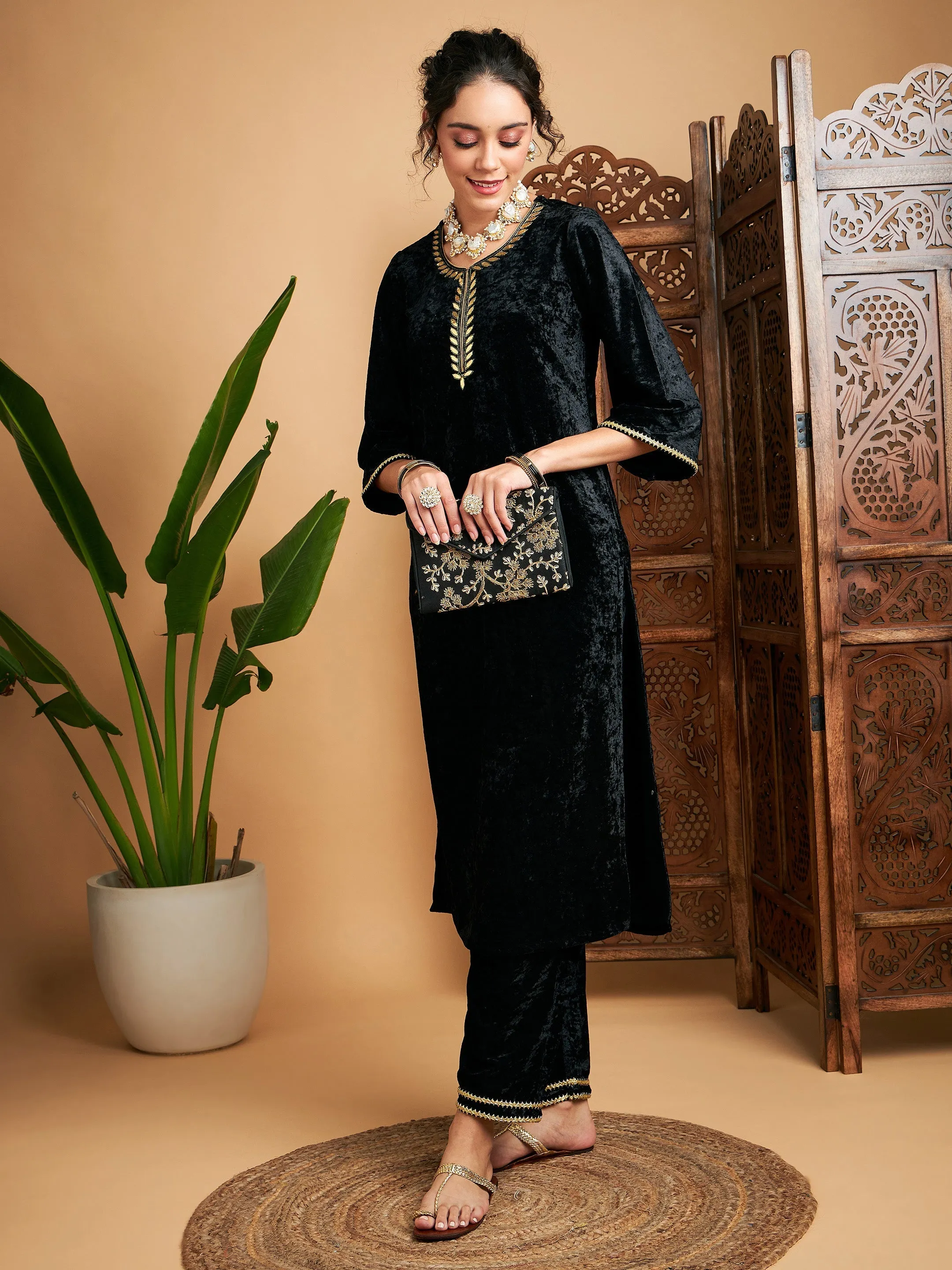 Women Black Velvet Contrast Piping Detail Kurta With Pants