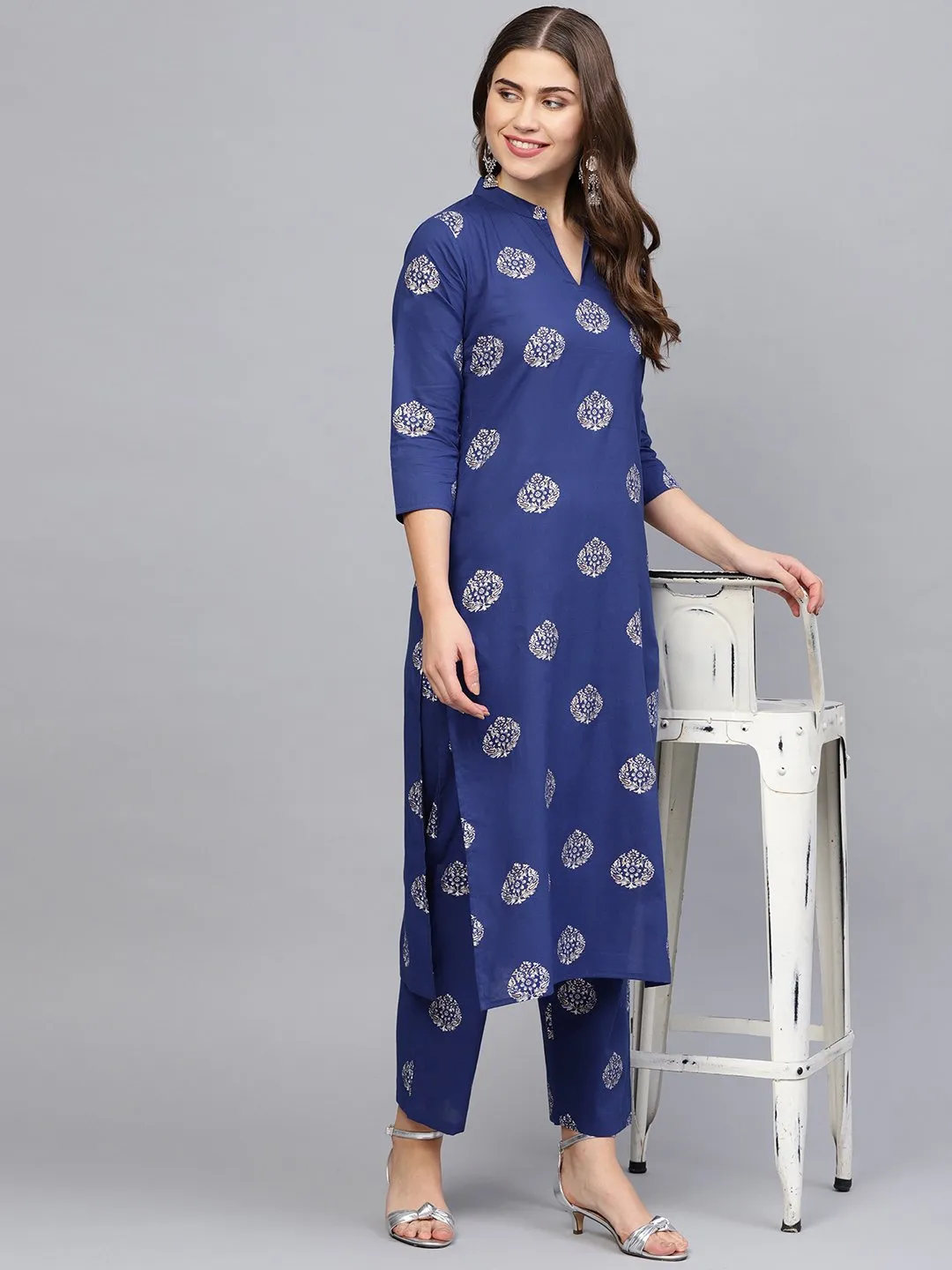 Women Blue & Golden Printed Kurta With Palazzos