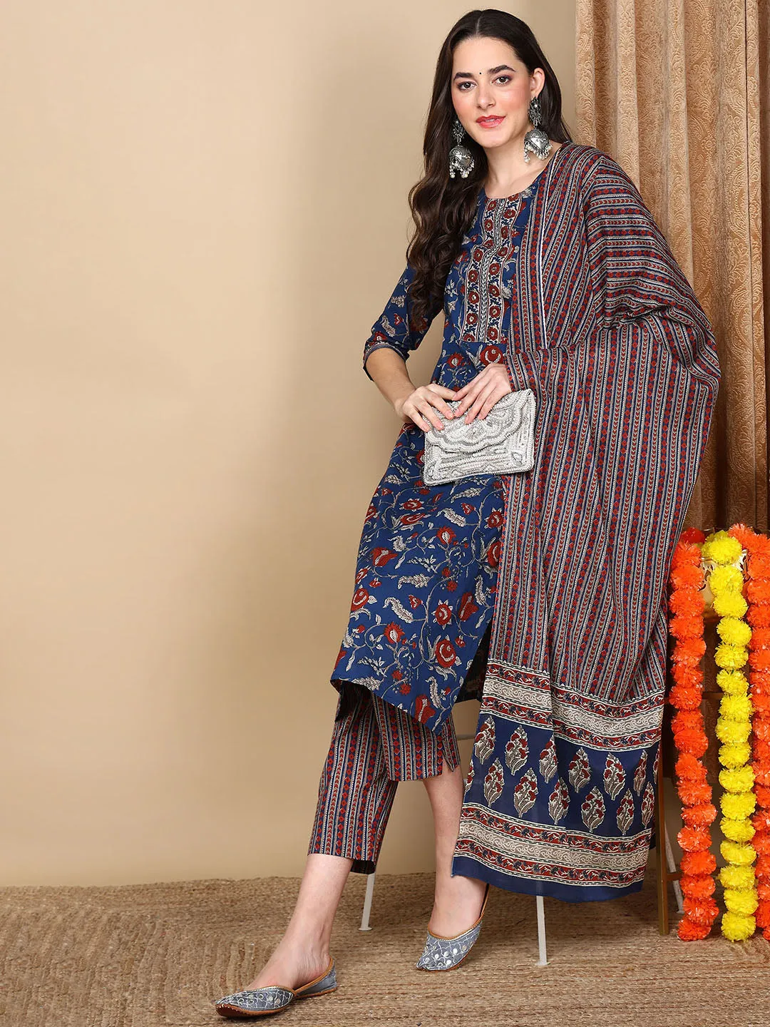 Women Blue Rayon Blend Floral Printed Straight Kurta Trousers With Dupatta