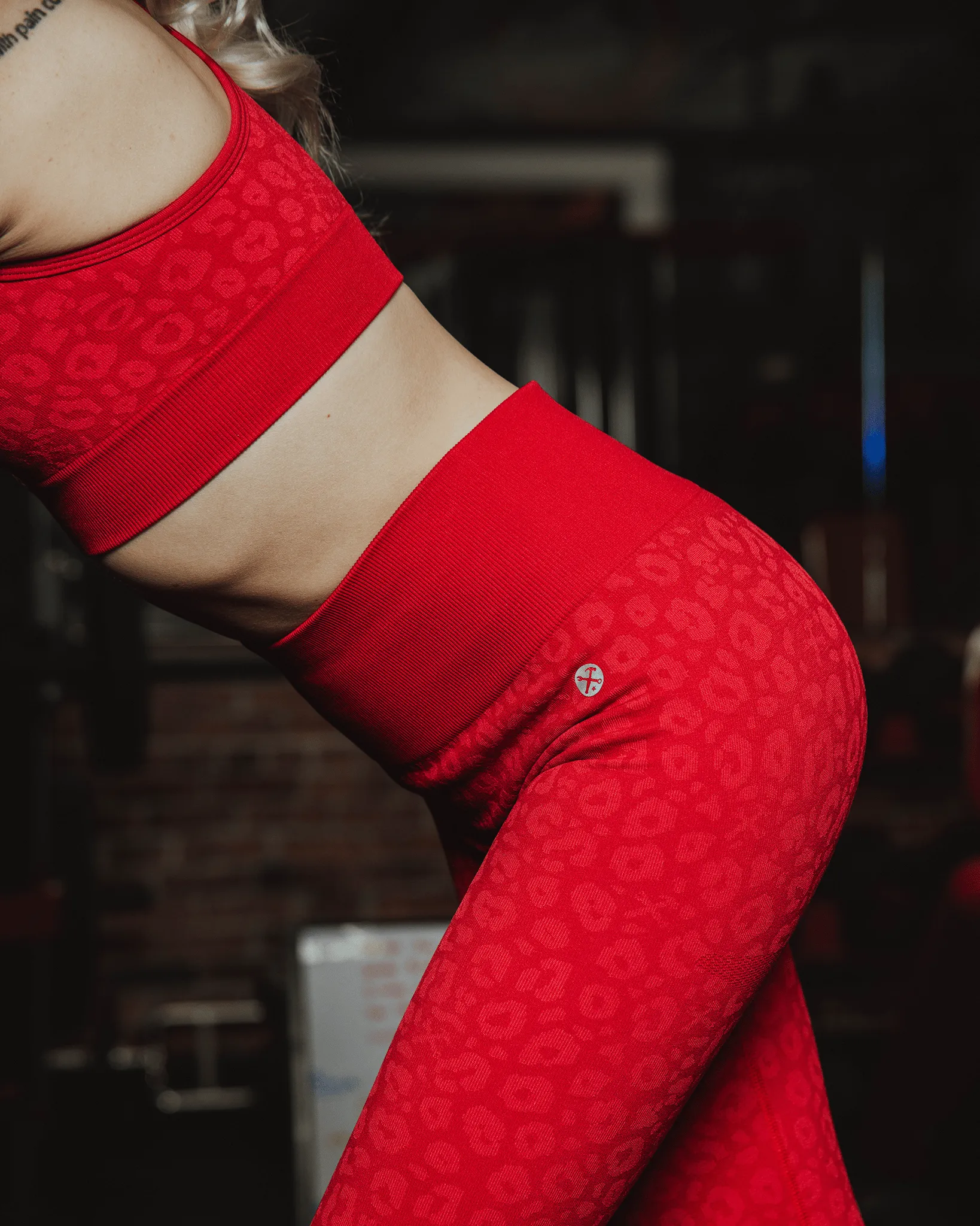 Women's Seamless Leggings - Red Leopard